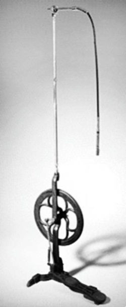 Иллюстрация к книге — Из истории зубоврачевания, или Кто лечит зубы монархам [i_077.jpg]