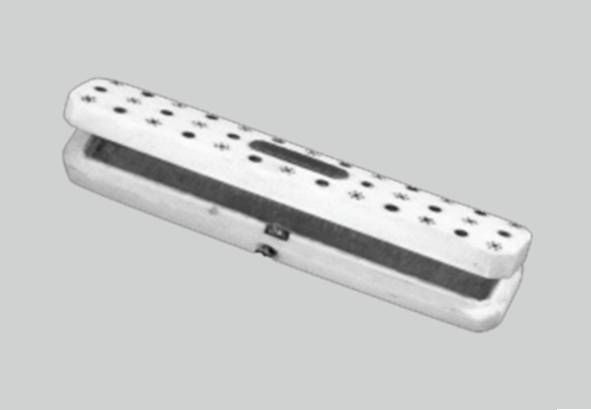 Иллюстрация к книге — Из истории зубоврачевания, или Кто лечит зубы монархам [i_180.jpg]