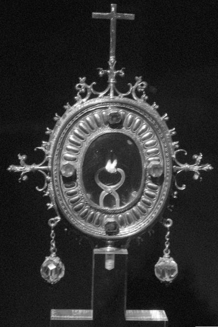 Иллюстрация к книге — Из истории зубоврачевания, или Кто лечит зубы монархам [i_230.jpg]