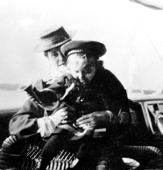 Иллюстрация к книге — Из истории зубоврачевания, или Кто лечит зубы монархам [i_279.jpg]