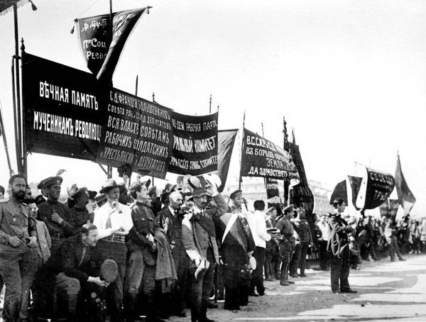 Иллюстрация к книге — Из истории зубоврачевания, или Кто лечит зубы монархам [i_286.jpg]