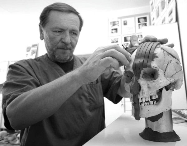 Иллюстрация к книге — Из истории зубоврачевания, или Кто лечит зубы монархам [i_289.jpg]