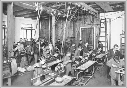 Иллюстрация к книге — Благотворительность семьи Романовых. XIX – начало XX в. Повседневная жизнь Российского императорского двора [i_068.jpg]