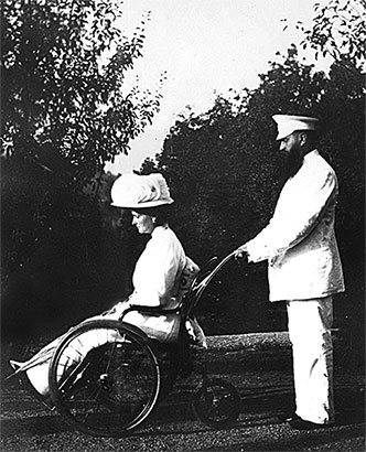 Иллюстрация к книге — Люди Зимнего дворца. Монаршие особы, их фавориты и слуги [i_437.jpg]