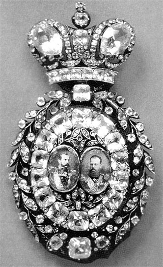 Иллюстрация к книге — Люди Зимнего дворца. Монаршие особы, их фавориты и слуги [i_479.jpg]