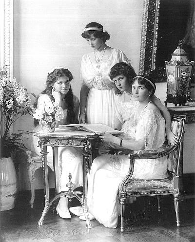 Иллюстрация к книге — Ювелирные сокровища Российского императорского двора [_01.jpg]