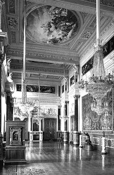 Иллюстрация к книге — Ювелирные сокровища Российского императорского двора [_02.jpg]