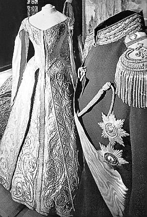 Иллюстрация к книге — Ювелирные сокровища Российского императорского двора [_216.jpg]