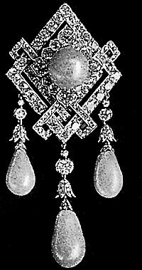 Иллюстрация к книге — Ювелирные сокровища Российского императорского двора [_363.jpg]