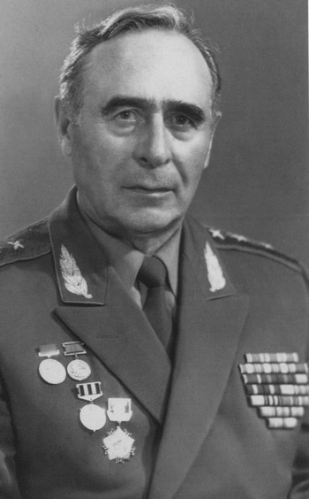 Иллюстрация к книге — Нестеренко [i_001.jpg]