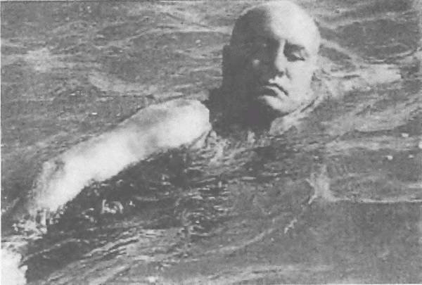 Иллюстрация к книге — Жизнь и смерть Бенито Муссолини [i_021.jpg]