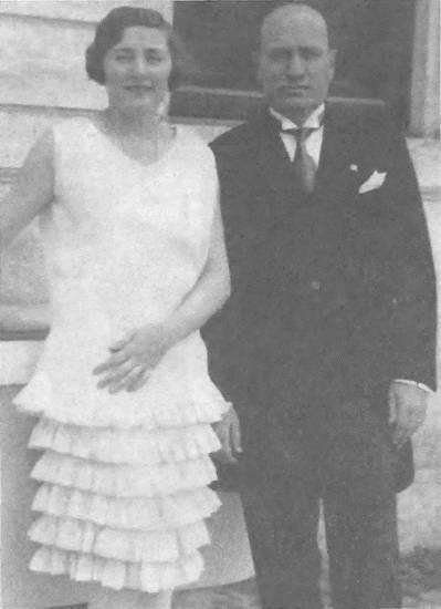 Иллюстрация к книге — Жизнь и смерть Бенито Муссолини [i_022.jpg]