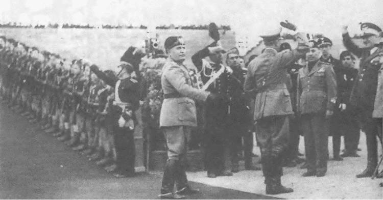 Иллюстрация к книге — Жизнь и смерть Бенито Муссолини [i_028.jpg]