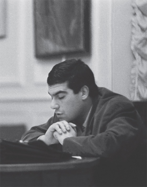 Иллюстрация к книге — Быть Сергеем Довлатовым. Традегия веселого человека [i_005.jpg]