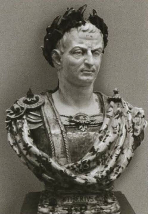 Иллюстрация к книге — Калигула [i_014.jpg]