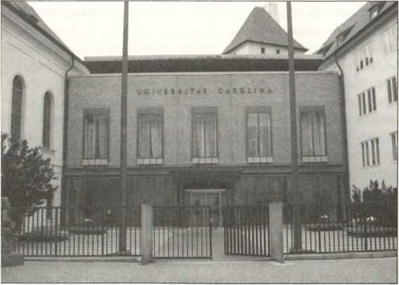 Иллюстрация к книге — Русская Прага [i_010.jpg]