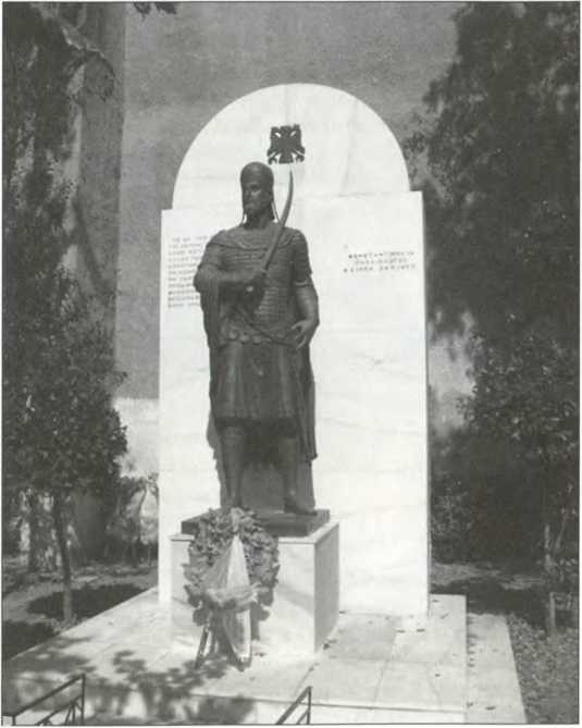 Иллюстрация к книге — Русский Стамбул [i_032.jpg]