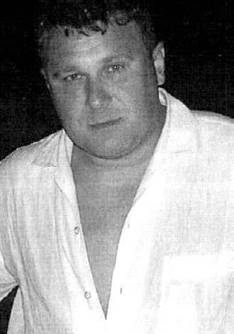 Иллюстрация к книге — Бандитский Петербург. 25 лет спустя [vkl1_12_6.jpg]