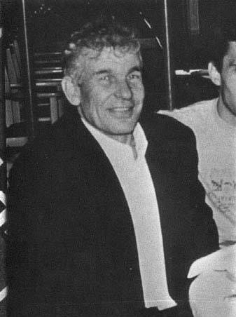 Иллюстрация к книге — Бандитский Петербург. 25 лет спустя [vkl1_13_4.jpg]