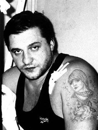 Иллюстрация к книге — Бандитский Петербург. 25 лет спустя [vkl1_13_6.jpg]