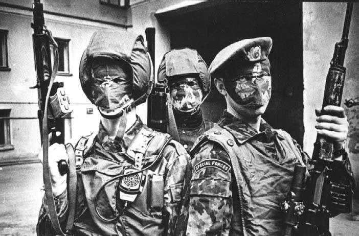 Иллюстрация к книге — Бандитский Петербург. 25 лет спустя [vkl2_03_3.jpg]