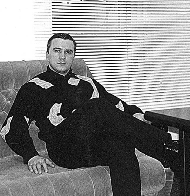 Иллюстрация к книге — Бандитский Петербург. 25 лет спустя [vkl2_13_4.jpg]