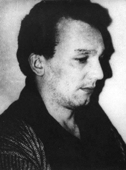 Иллюстрация к книге — Бандитский Петербург. 25 лет спустя [vkl2_14.jpg]