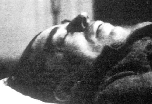 Иллюстрация к книге — Сидней Рейли. Подлинная история «короля шпионов» [i_044.jpg]