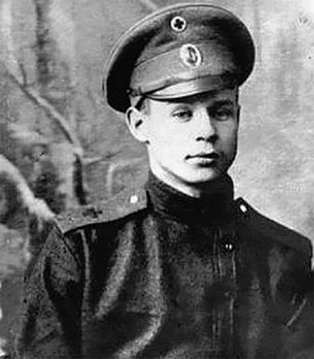 Иллюстрация к книге — Тайна гибели Сергея Есенина. «Черный человек» из ОГПУ [i_021.jpg]