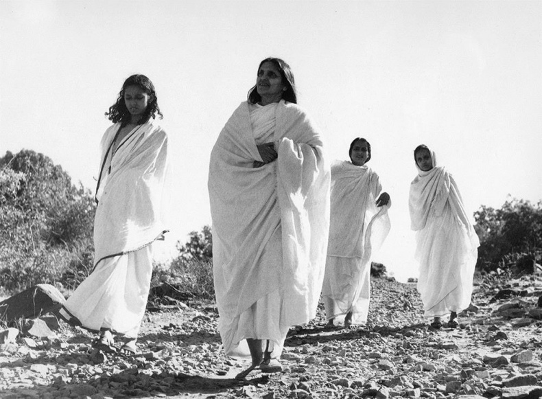 Иллюстрация к книге — Женщины Абсолюта [i_015.jpg]