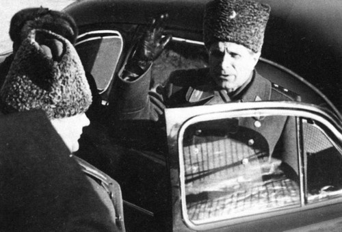 Иллюстрация к книге — Щёлоков [i_016.jpg]