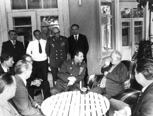 Иллюстрация к книге — Щёлоков [i_028.jpg]