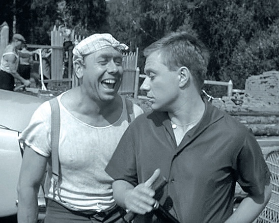 Иллюстрация к книге — Анатолий Папанов. Снимайте шляпу, вытирайте ноги [_15.jpg]