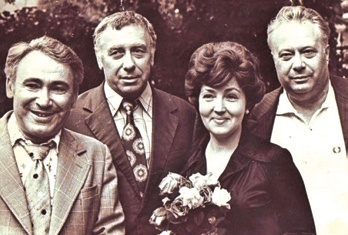 Иллюстрация к книге — Анатолий Папанов. Снимайте шляпу, вытирайте ноги [_44.jpg]