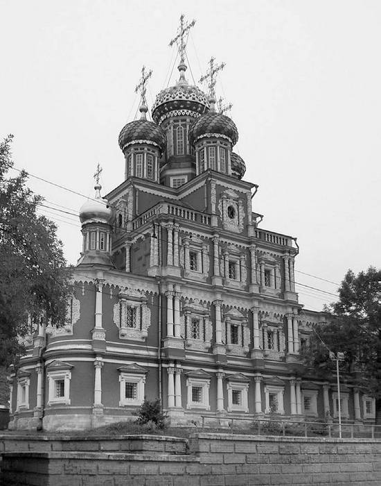 Иллюстрация к книге — Строгоновы. 500 лет рода. Выше только цари [i_012.jpg]