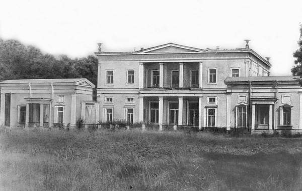 Иллюстрация к книге — Строгоновы. 500 лет рода. Выше только цари [i_171.jpg]