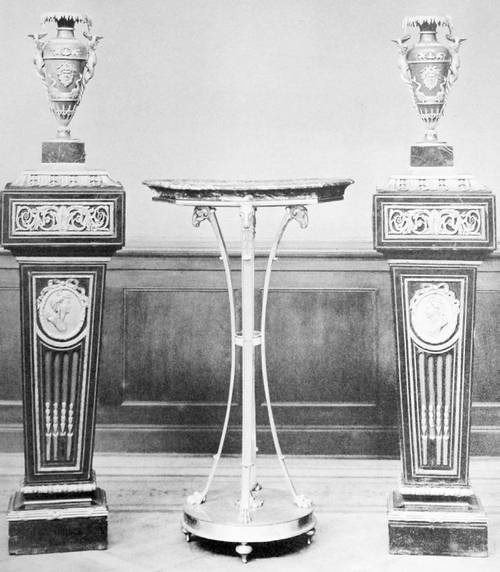 Иллюстрация к книге — Строгоновы. 500 лет рода. Выше только цари [i_268.jpg]