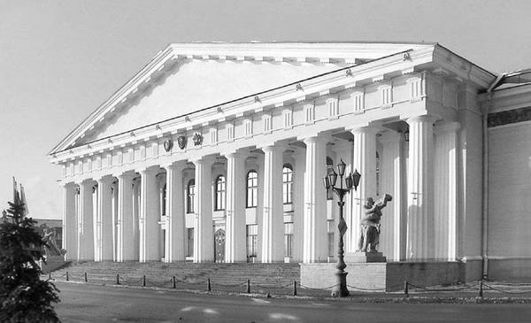 Иллюстрация к книге — Строгоновы. 500 лет рода. Выше только цари [i_346.jpg]