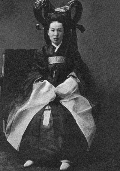 Иллюстрация к книге — Роман Ким [i_009.jpg]