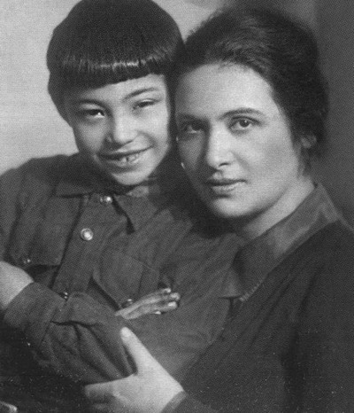 Иллюстрация к книге — Роман Ким [i_045.jpg]