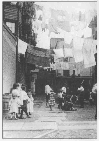 Иллюстрация к книге — Золотая страна. Нью-Йорк, 1903. Дневник американской девочки Зиппоры Фельдман [i_009.jpg]