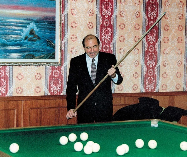 Иллюстрация к книге — Время Березовского [i_047.jpg]