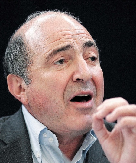 Иллюстрация к книге — Время Березовского [i_072.jpg]