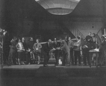 Иллюстрация к книге — Таиров [i_033.jpg]