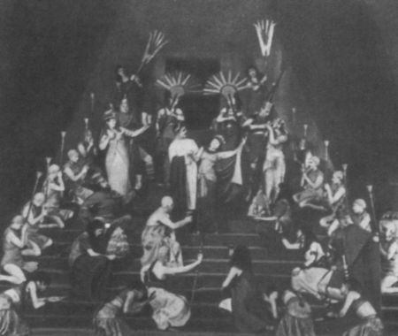 Иллюстрация к книге — Таиров [i_037.jpg]