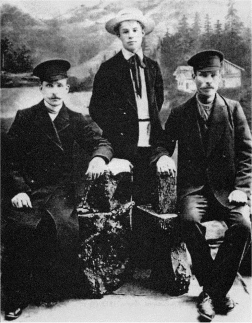 Иллюстрация к книге — Сергей Есенин. Биография [i_018.jpg]