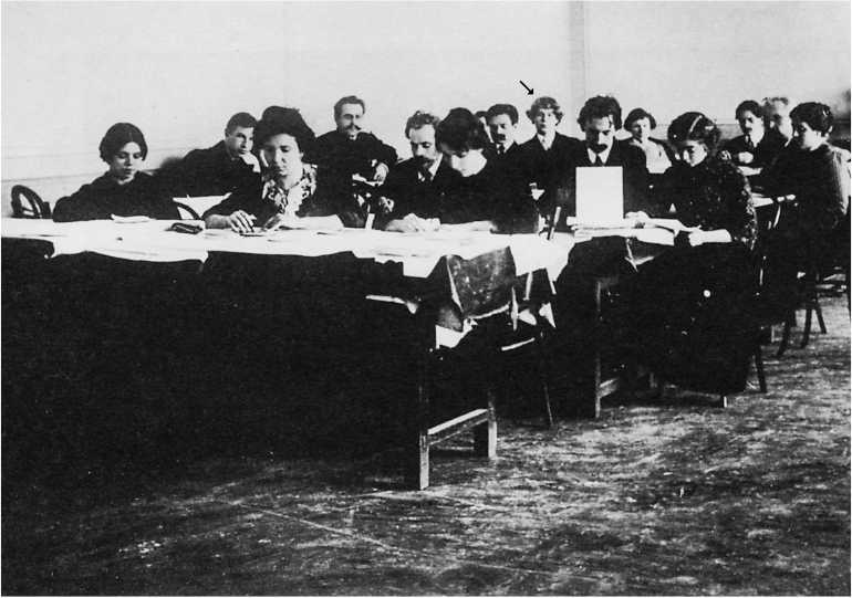 Иллюстрация к книге — Сергей Есенин. Биография [i_030.jpg]