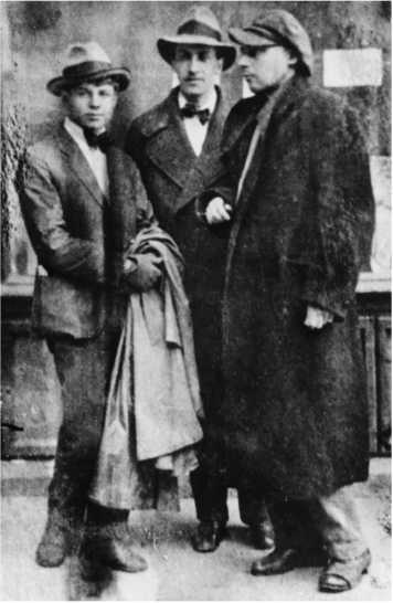 Иллюстрация к книге — Сергей Есенин. Биография [i_134.jpg]