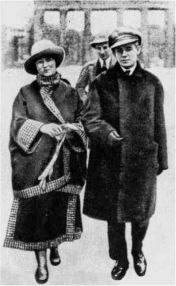 Иллюстрация к книге — Сергей Есенин. Биография [i_171.jpg]