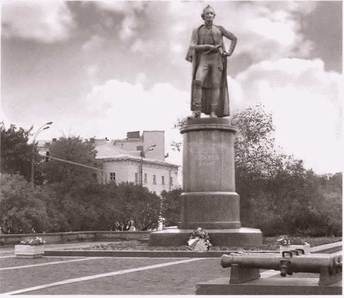 Иллюстрация к книге — Суворов [i_082.jpg]